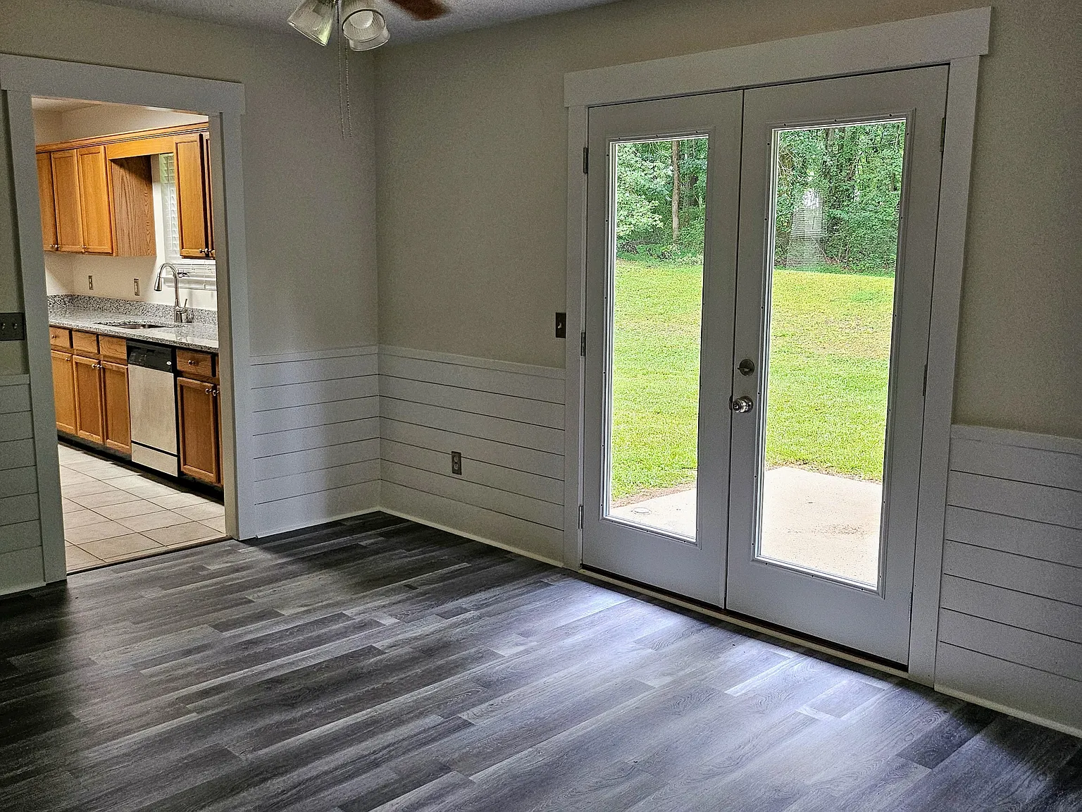 1151 Hunter Trail - 1 — Photo 4