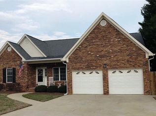 405 Graves Mill Rd, Kernersville, NC 27284