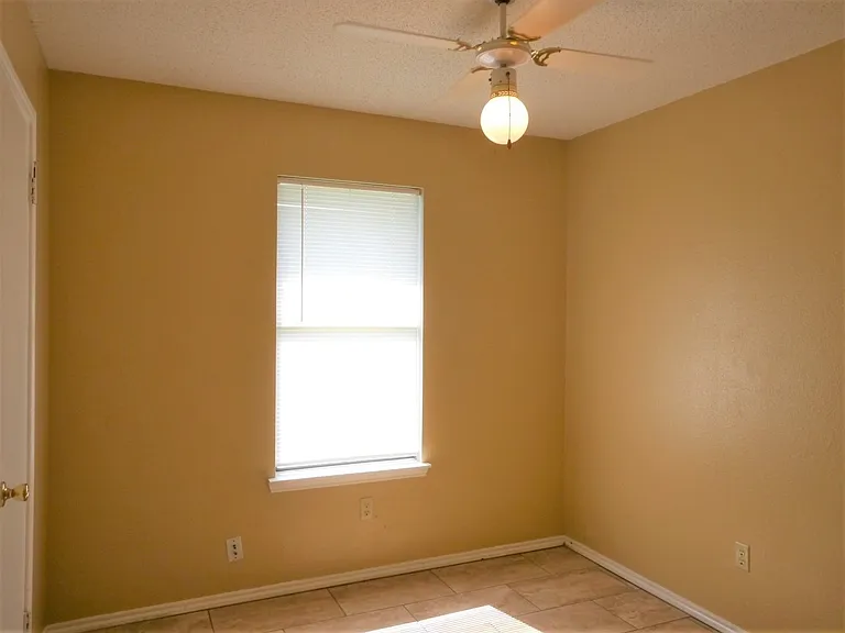1510 Westway Dr — Photo 11