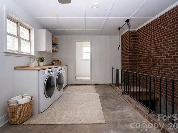4th image of 6517 Elmwood Cir