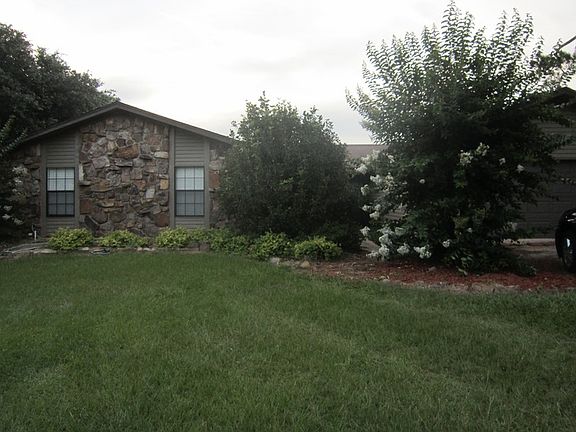 3rd image of 126 Windy Hills Ln