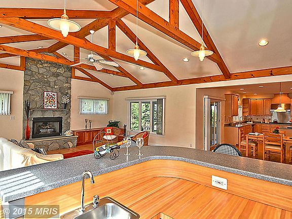 3rd image of 2163 Bonaventure Dr