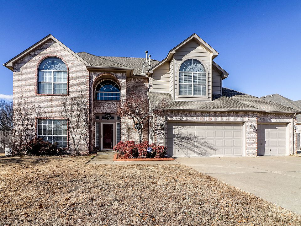 1st image of 524 N Sweet Gum Ave