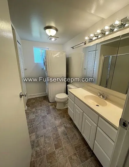 Large bath with full size stackable laundry_08032021