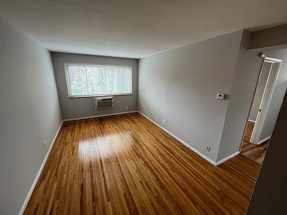 4th image of 3217 Russell Blvd APT 4