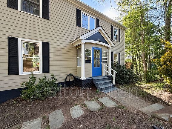3rd image of 92 Westover Dr