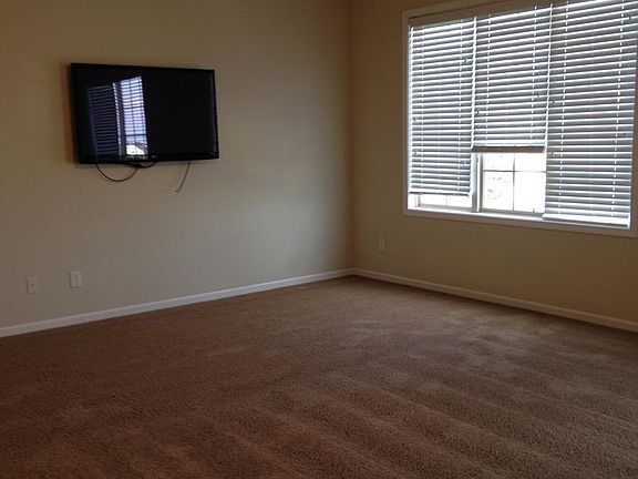 4th image of 3030 Grand Mere Pkwy APT 31