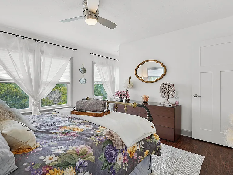 500 Turnberry Ln — Photo 35