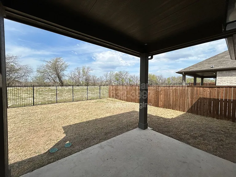 8941 Lantana Meadow Dr — Photo 48