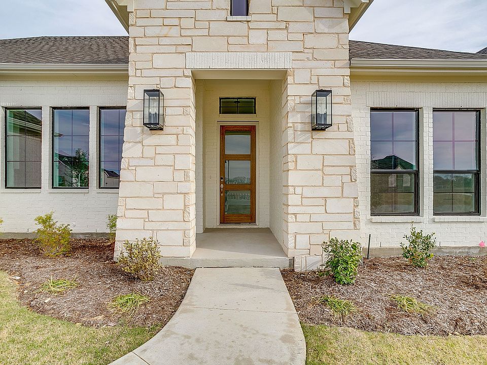 1st image of 137 Aiden Dr