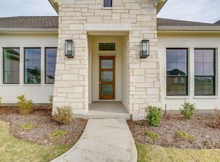 137 Aiden Dr, Waxahachie, TX 75165
