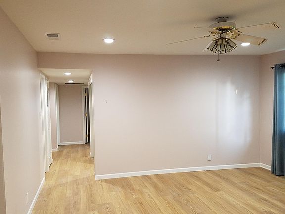 3rd image of 1013 Sibley St