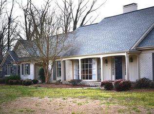 142 E Allison Cir, Carrollton, GA 30117