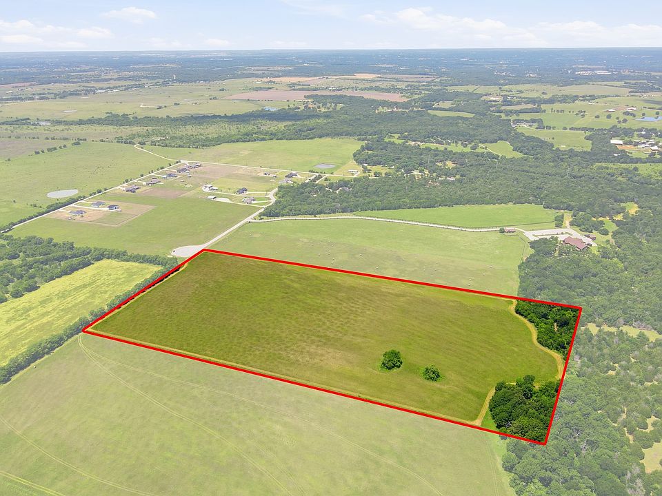 1st image of 421 Chambers Creek Trl