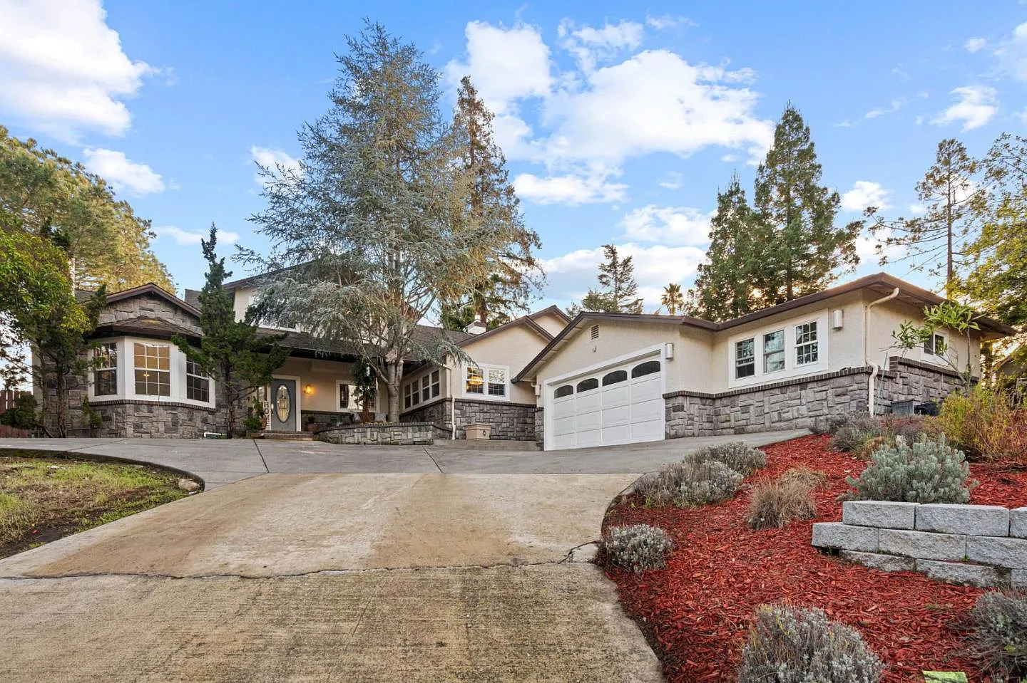 10137 Miguelito Rd photo 1