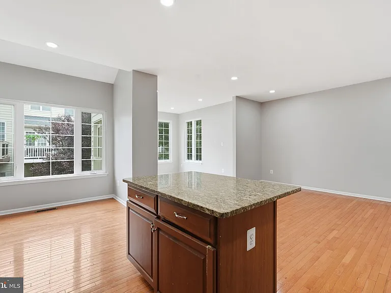 25196 Whippoorwill Ter — Photo 14