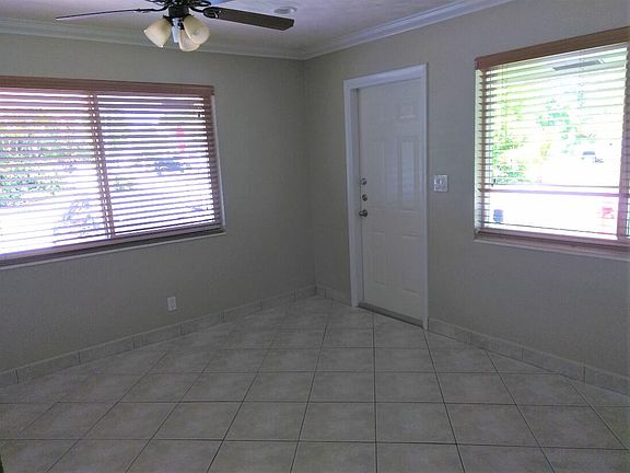 4th image of 644 NE 16th Ave APT 1