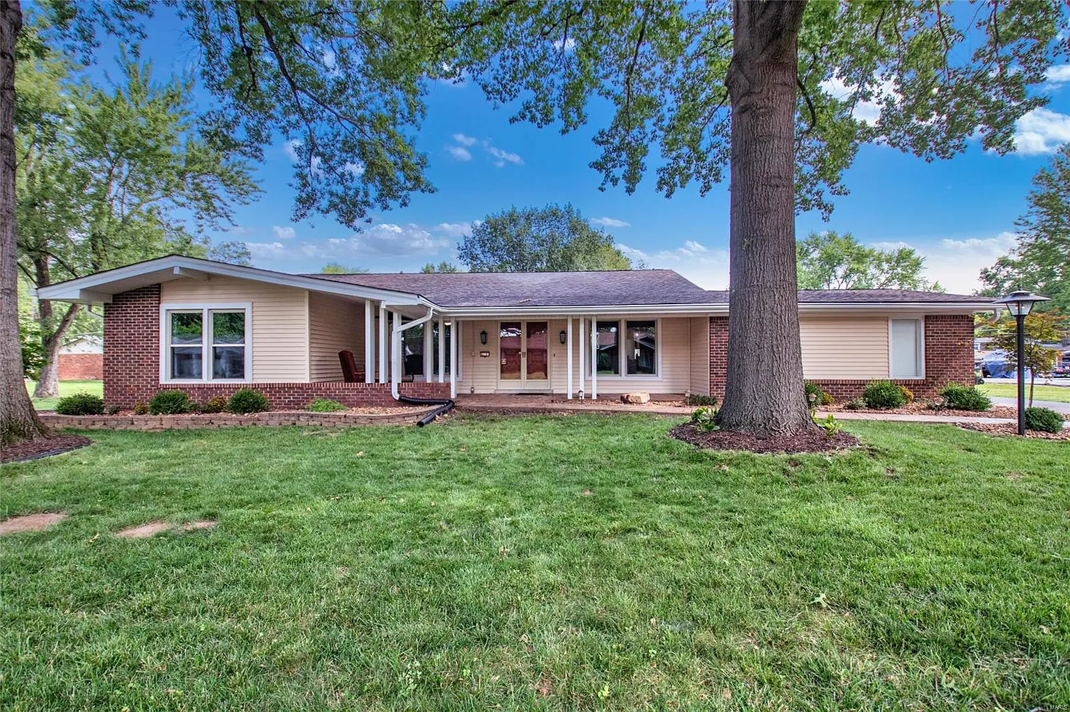 12735 Whispering Hills Ln photo 1