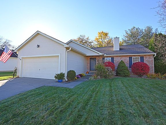 2nd image of 7901 Ravenwood Ln