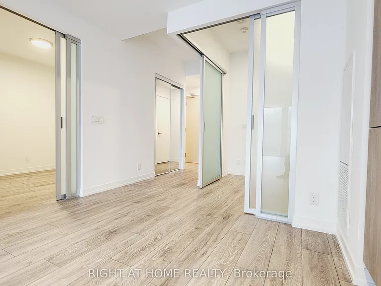 2020 Bathurst St #536 — Photo 8