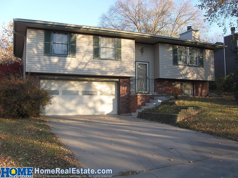 1st image of 6040 Queens Dr