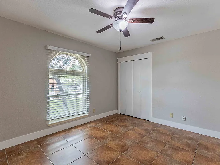 2331 Bluffridge St — Photo 26