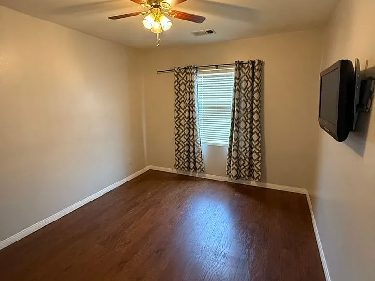 10317 Titanium St — Photo 13