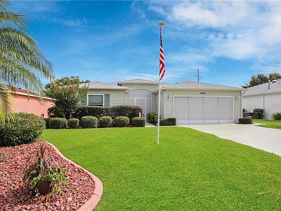 2nd image of 33230 Grand Cypress Way