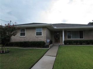 4550 Hauck Dr, New Orleans, LA 70127