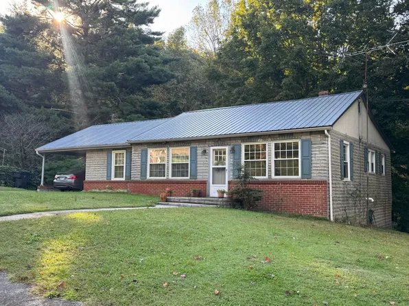3125 Cherokee Dr, Morristown, TN 37814