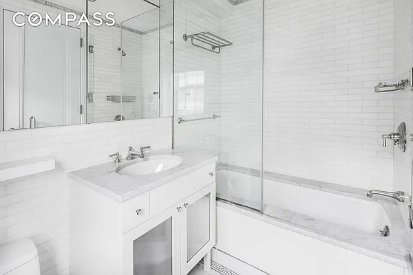 Sold by Compass | media 10