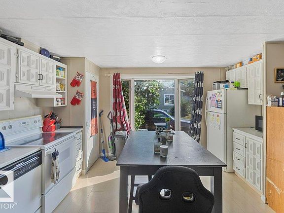 5th image of 321 Westbrook Way