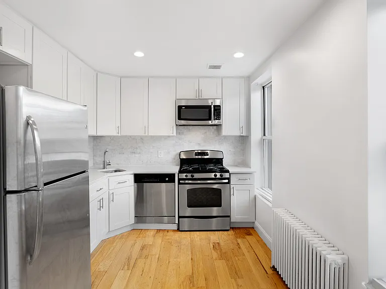 301 Sackett St #2L — Photo 8