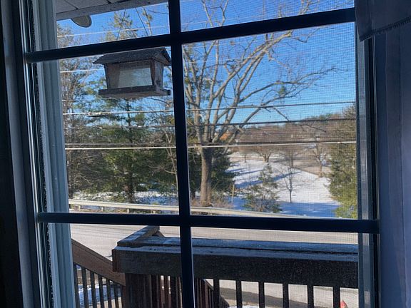 Convenient to all the best of Richmond, and beyond!