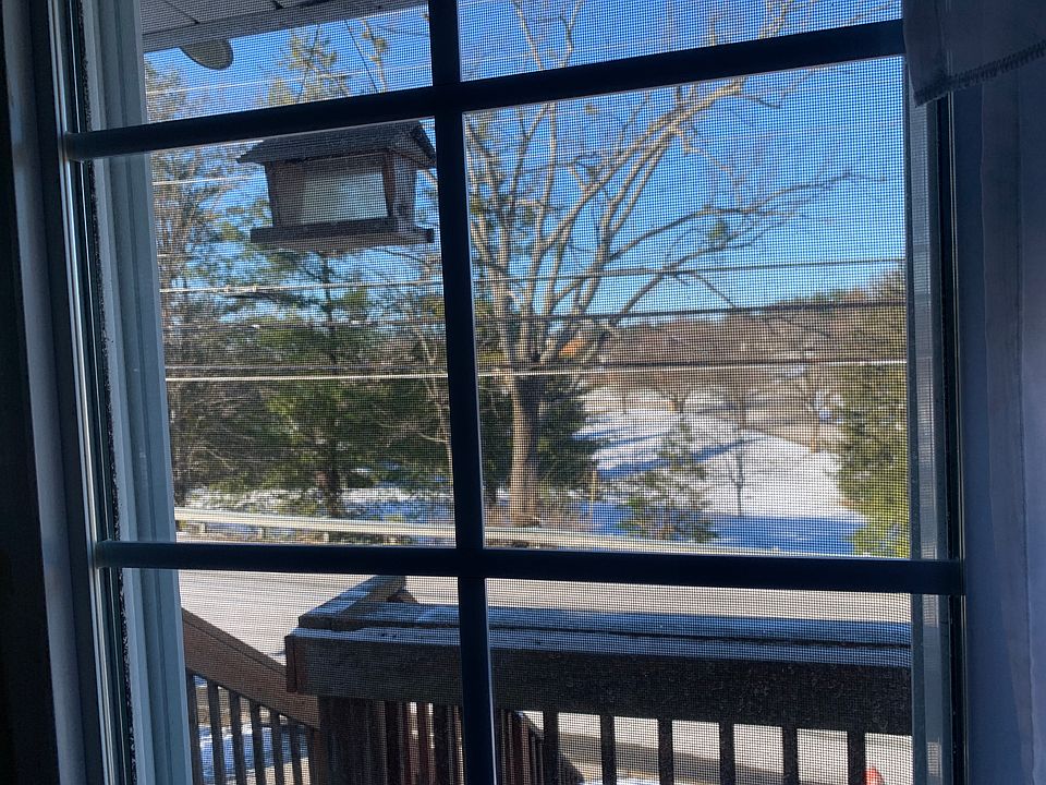 Convenient to all the best of Richmond, and beyond!