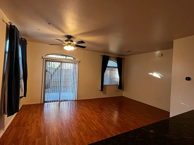 2250 E Deer Valley Rd #21 — Photo 8