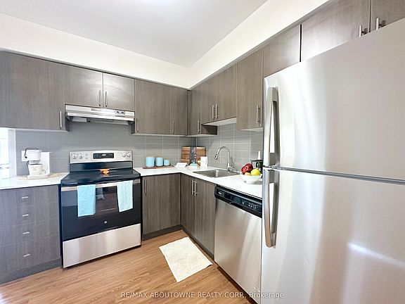 5th image of 188 Clark Blvd #204