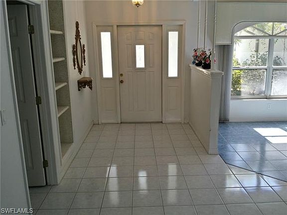 2nd image of 513 SE 17th St