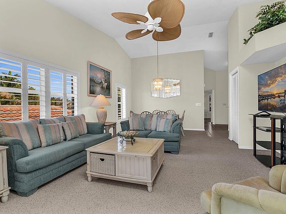 5th image of 254 Newport Dr APT 412