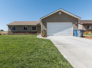 766 S Peachtree Dr, Toquerville, UT 84774