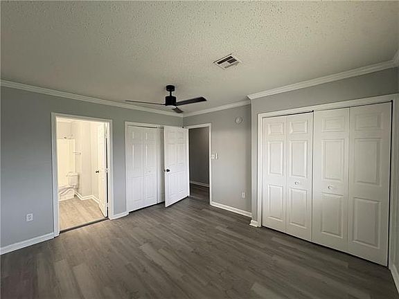 4th image of 4958 Friar Tuck Dr