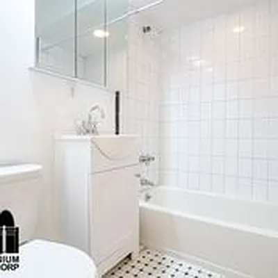 Rented by NMRE | media 15