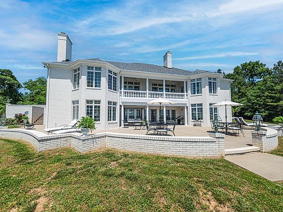 3rd image of 54 Scenic River Dr
