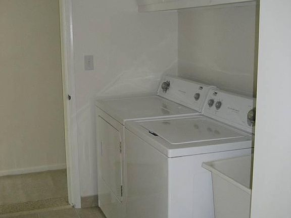 5th image of 1984 Robina Ave