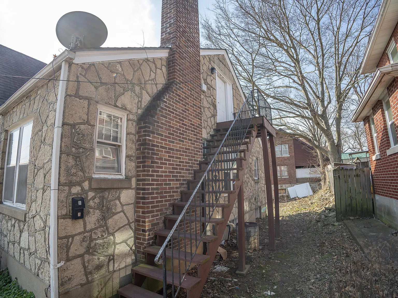 1214 East Dunklin Street - B — Photo 2