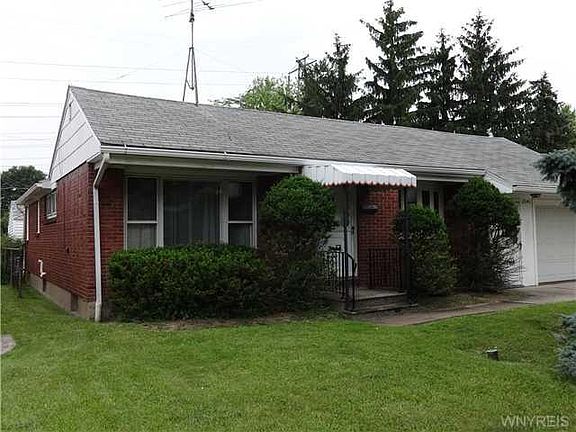 2nd image of 2540 Parker Blvd