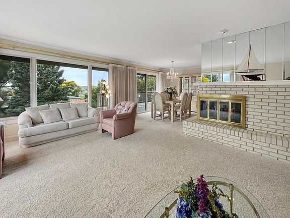 4th image of 2511 Bel Air Dr