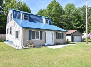1160 E 40 1/2 Rd, Cadillac, MI 49601
