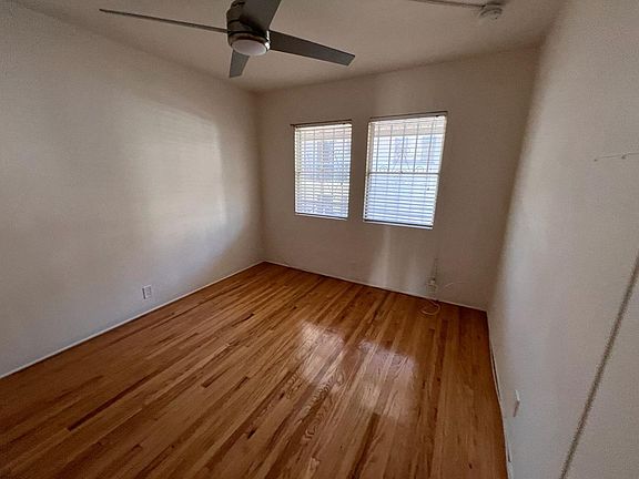 3rd image of 3836 Lockland Dr #3838