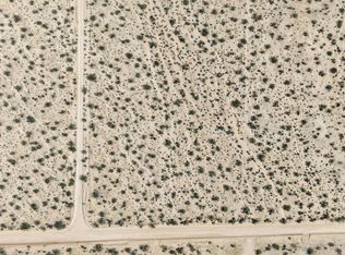 10 Sunny Sands Dr, Joshua Tree, CA 92252